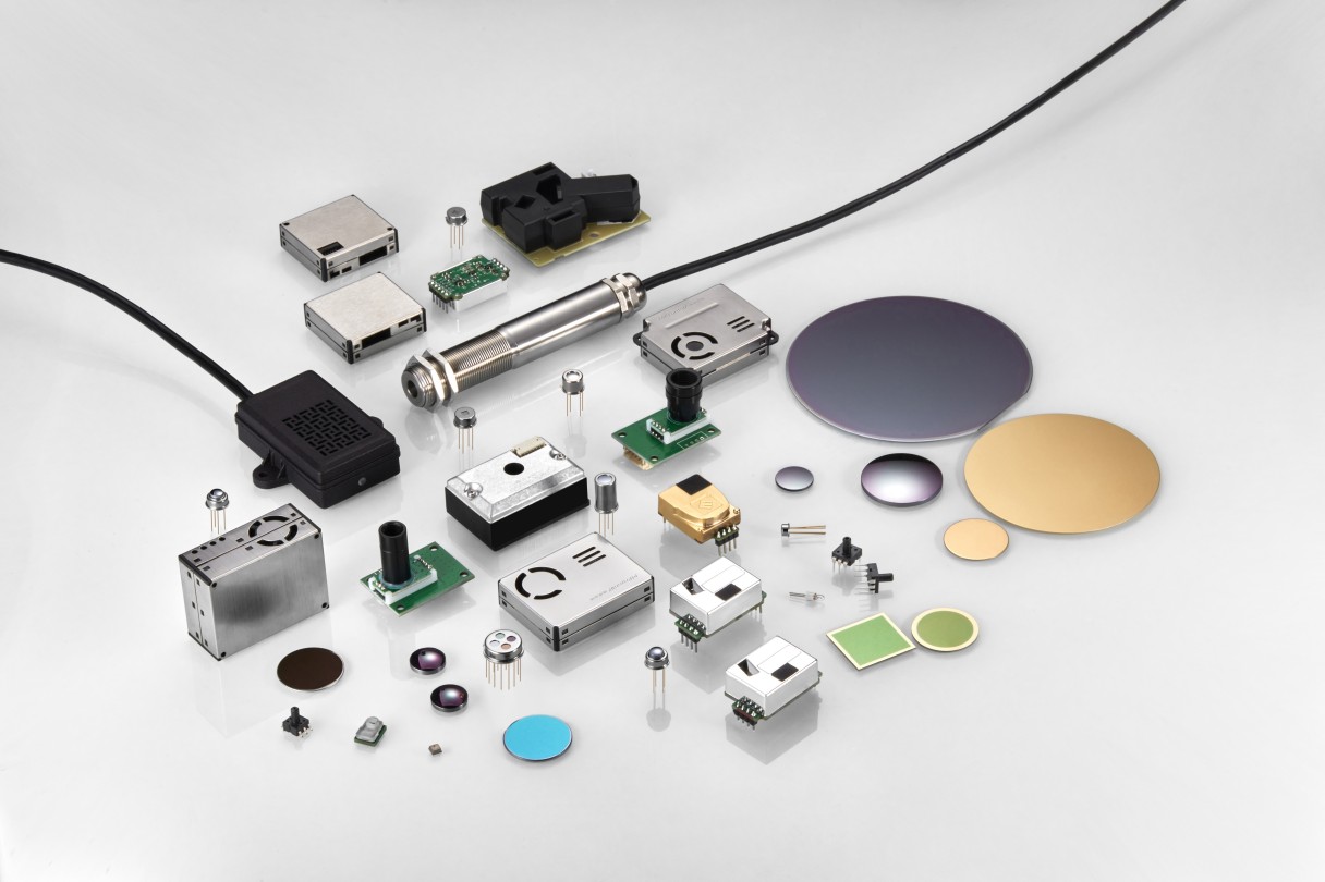 How to Select the Right NdFeB Magnet for Sensor Applications (Grade, Temp & Shape Guide)