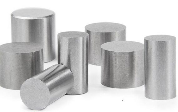 Advantages and Applications of Sintered AlNiCo Magnets